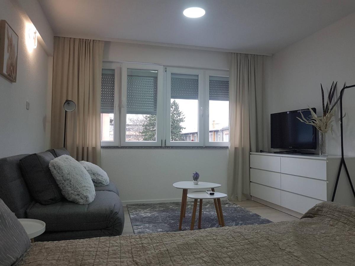 Apartment Plesa Bihać Eksteriør billede